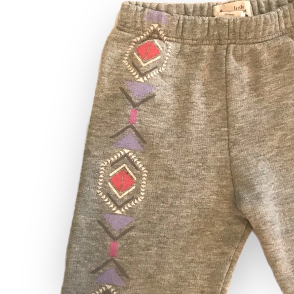 Peek | Little Peanut | Heather Grey Cotton Joggers | Geo. Print | Size 3-6M - Picture 4 of 5